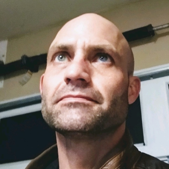 Meet your Posher, Cameron - Picture 1 of 1